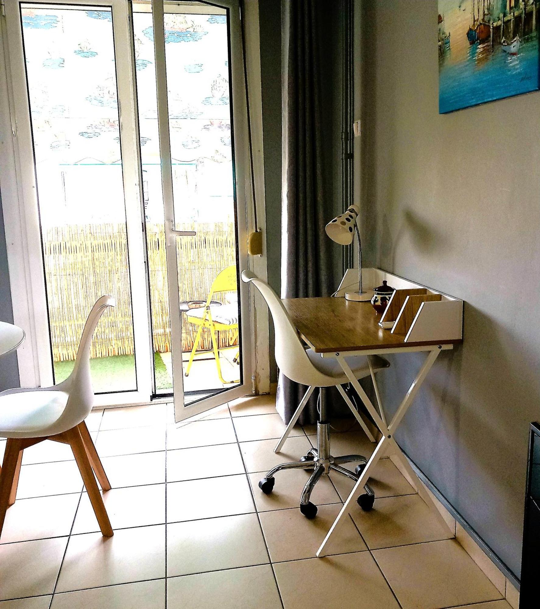 Beautiful Apartment In Koukaki! Афины Экстерьер фото